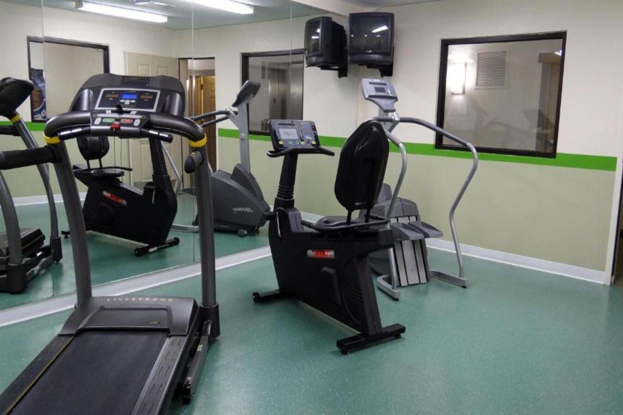 Extended Stay America Select Suites - Raleigh - Rtp - 4610 Miami Blvd Дарем Экстерьер фото
