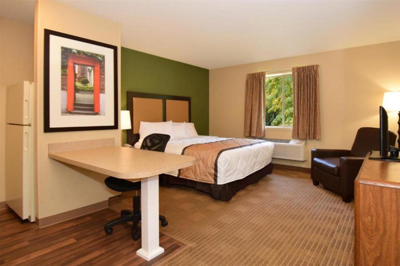 Extended Stay America Select Suites - Raleigh - Rtp - 4610 Miami Blvd Дарем Экстерьер фото