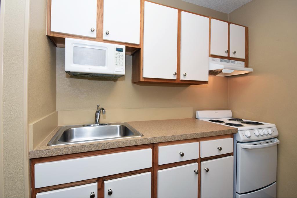 Extended Stay America Select Suites - Raleigh - Rtp - 4610 Miami Blvd Дарем Экстерьер фото