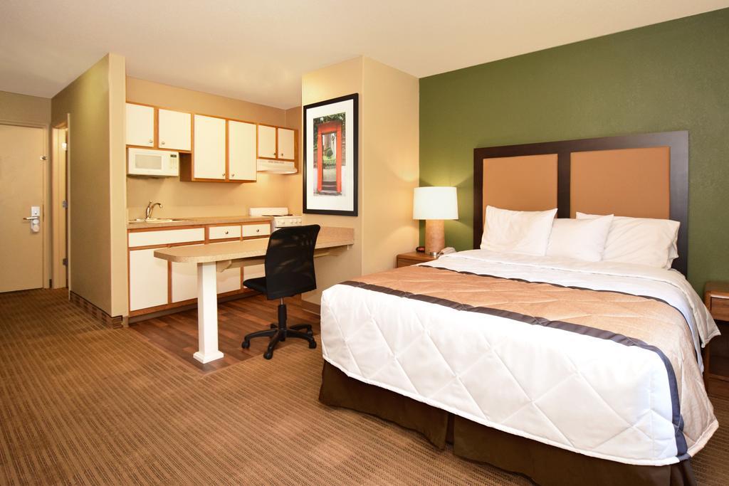 Extended Stay America Select Suites - Raleigh - Rtp - 4610 Miami Blvd Дарем Экстерьер фото
