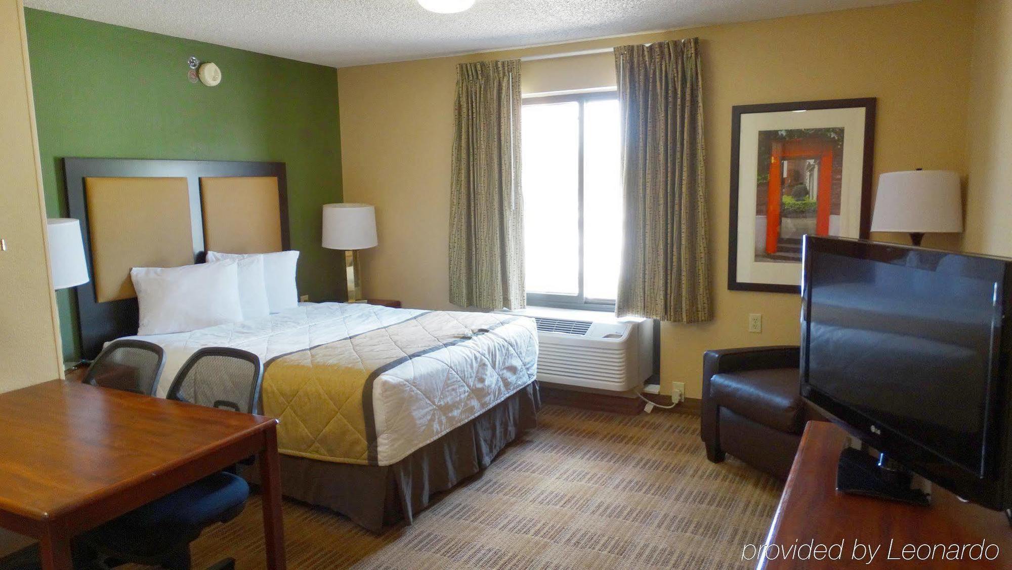 Extended Stay America Select Suites - Raleigh - Rtp - 4610 Miami Blvd Дарем Экстерьер фото